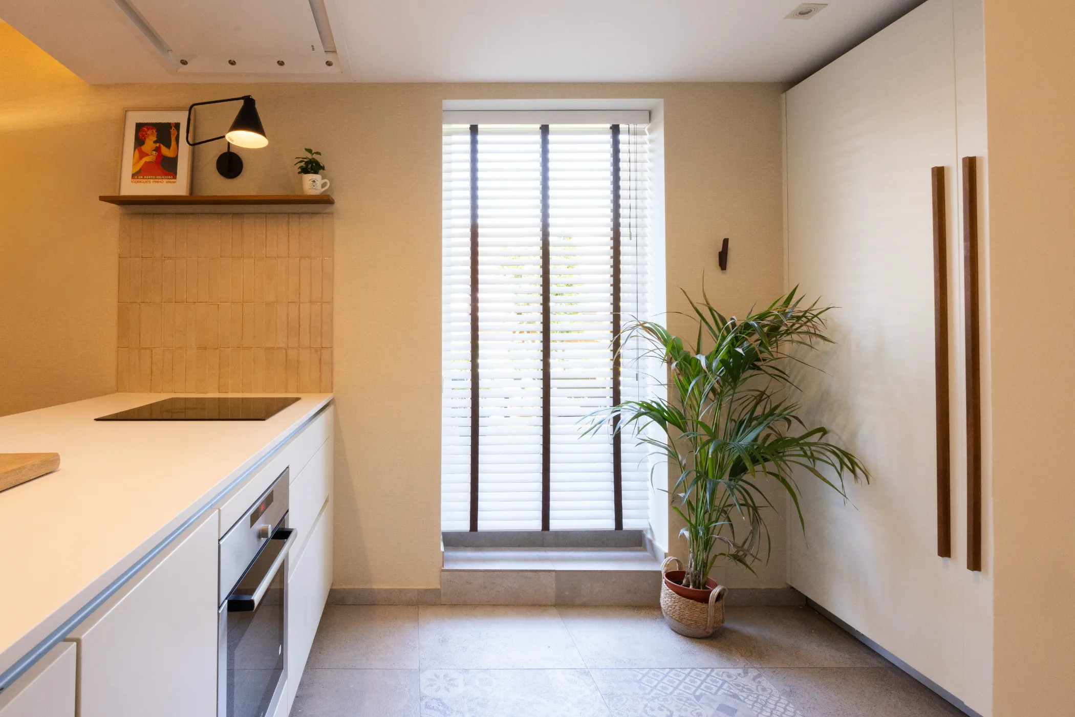kitchen wide