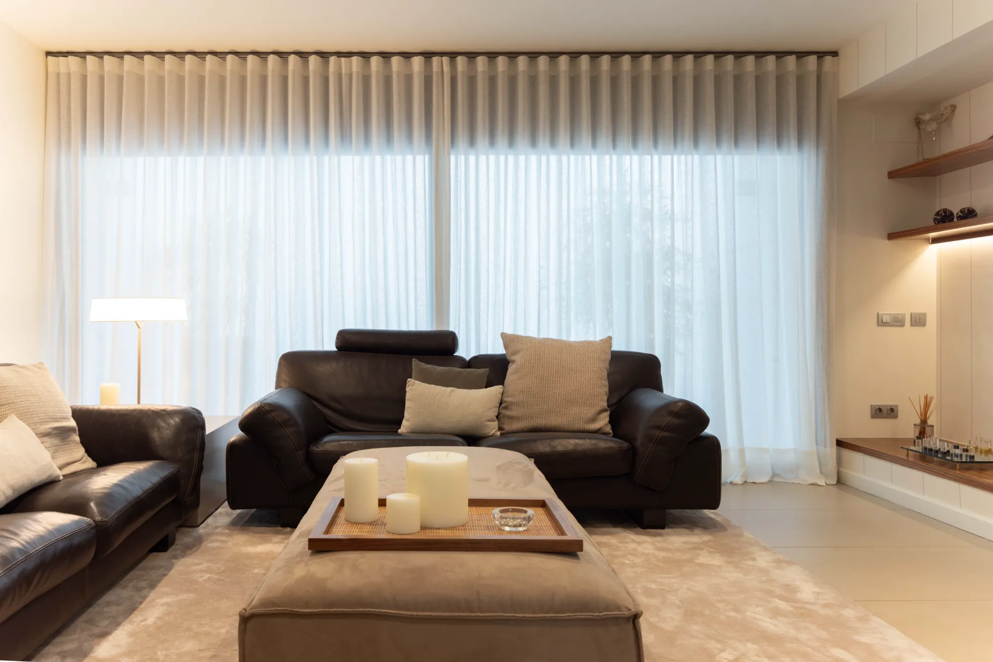 living room lateral angle